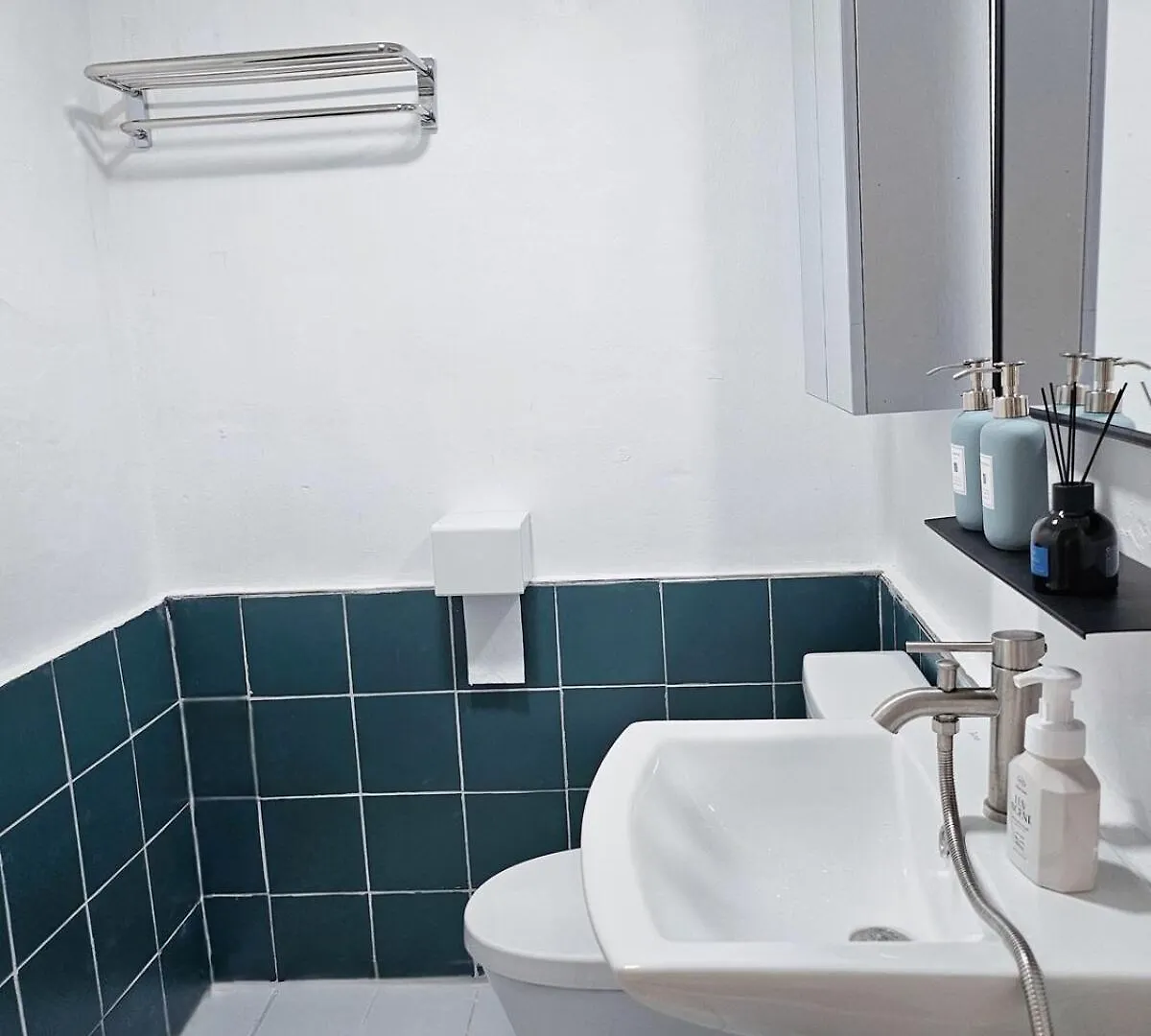 Retreat B102 Apartment Seoul South Korea